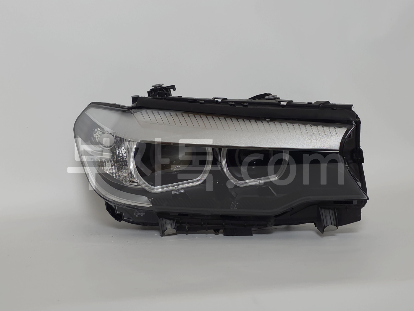 D6mnKnwFiTEQC75Bw7mDPDji5jNl2eS8mFKaveovcWR5Zr.jpg
