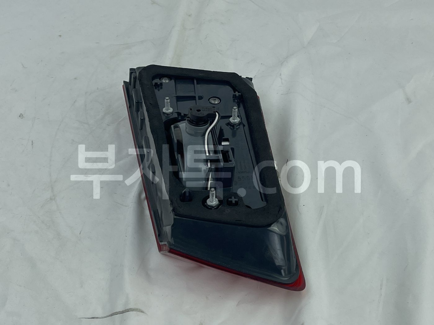LLJn6TRDiRb6drDAE4L3jbLVXOxagqJWbU0X2fn9cWR5Zr.jpg