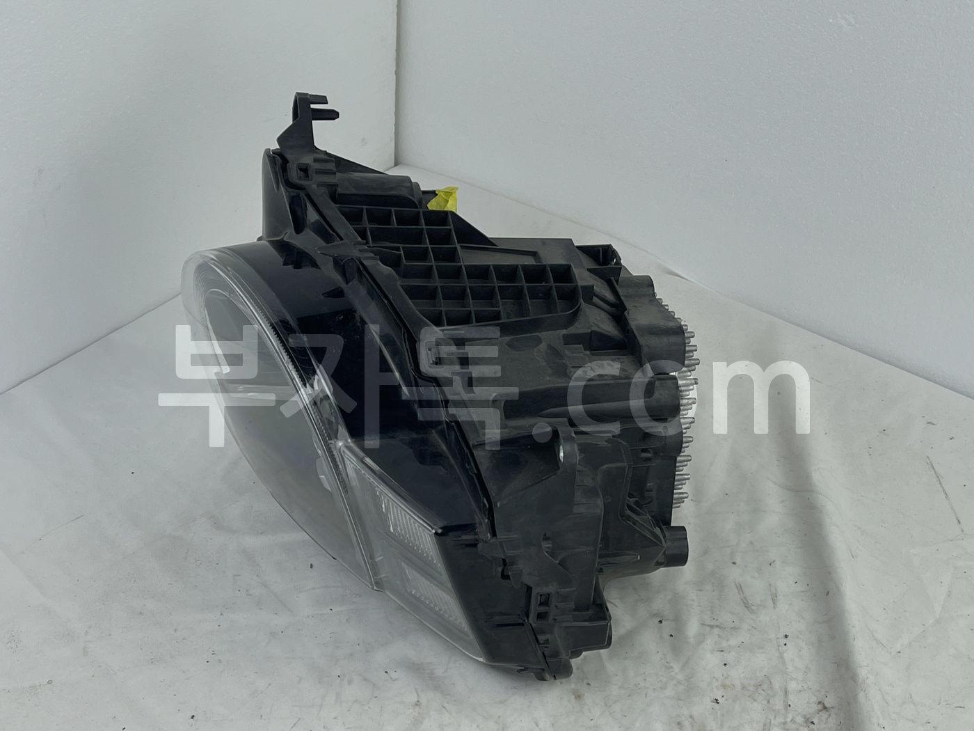 621VL1X4EBEq7UcwQSaru9FFUrN9aaPHc3f8ucWR5Zr.jpg