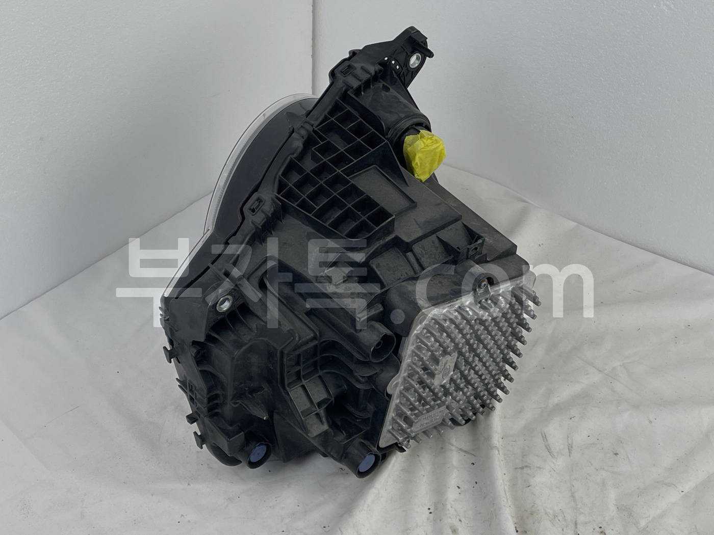621VL1X4EBEq7UcwQSaru9FFUrN9aaPHckp38cWR5Zr.jpg