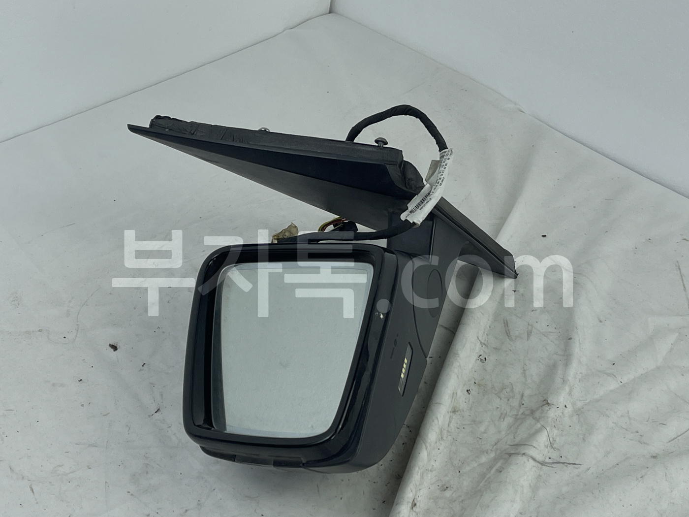 RV8GgizUTxfRGjYUQV004ZH6m2eXB6WijPau9iy7cWR5Zr.jpg