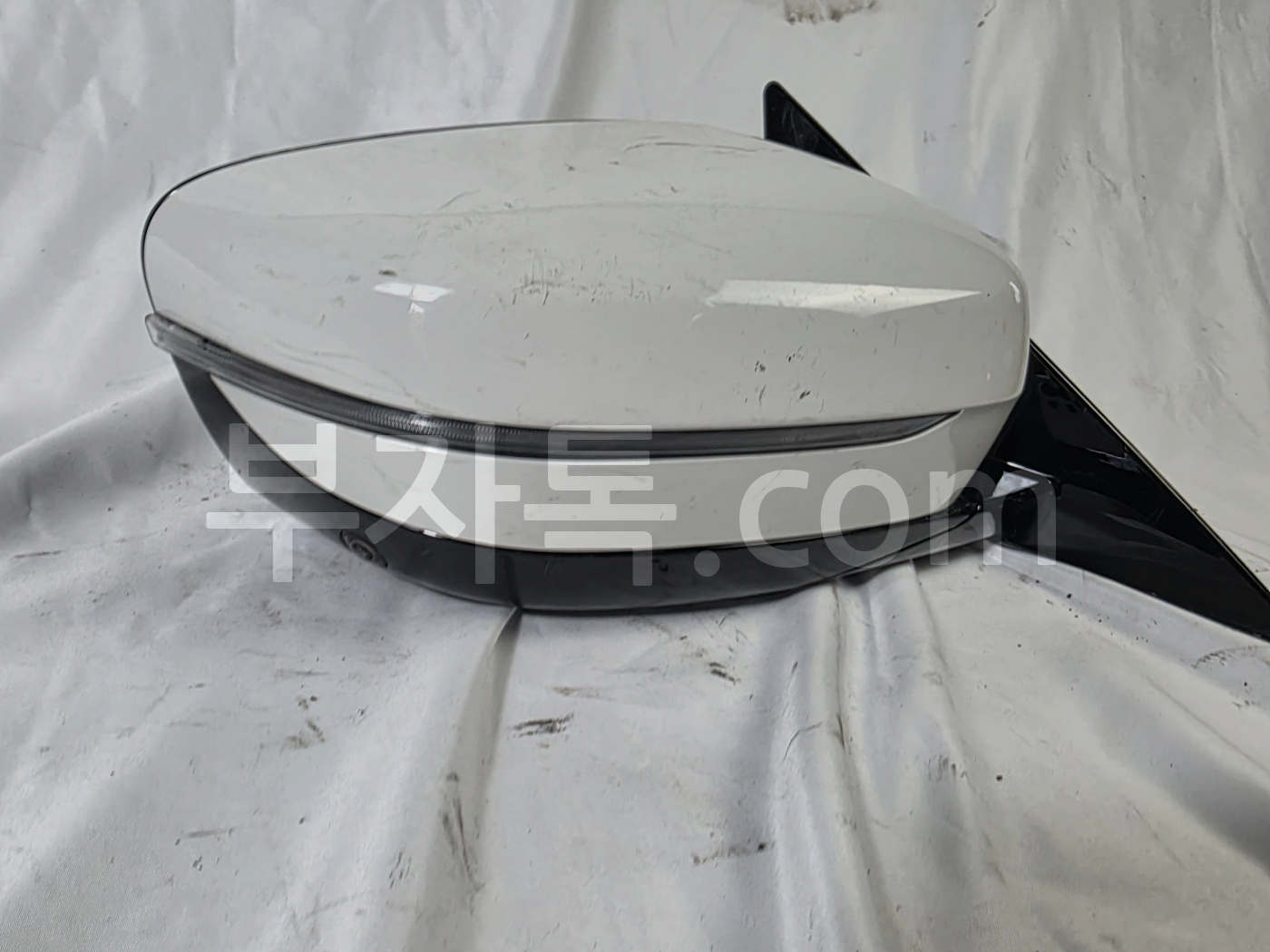zBf37thp9L0ttwfn6sjoEOZx657ERGki6JLAp4mxcWR5Zr.jpg