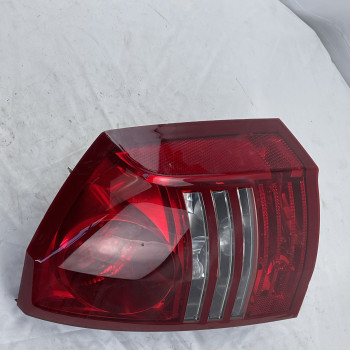 중고 크라이슬러 300C 300C (2004~2010) 컴비네이션램프(후미등) 04805852AC