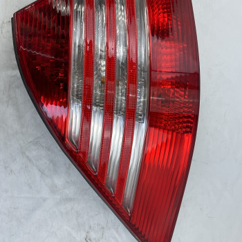 중고 벤츠 S-클래스 W140/W220 (1993~2006) 컴비네이션램프(후미등) OEM A2208200764