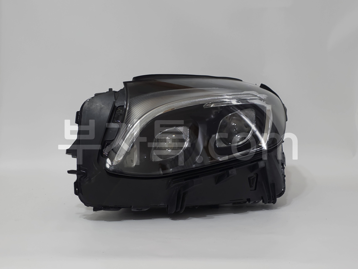 VSVIGy+TV+zKZuP42cx8MnFB3754BnCvJc57cWR5Zr.jpg